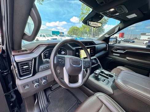 Used 2024 GMC Sierra 1500 Denali w/ Denali Reserve Package AWD/4WD image 18