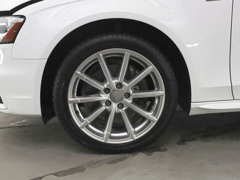 Used 2016 Audi A4 2.0T Premium Plus w/ Technology Package image 26