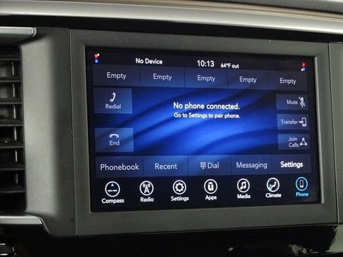 Used 2021 Chrysler Voyager L FWD image 34