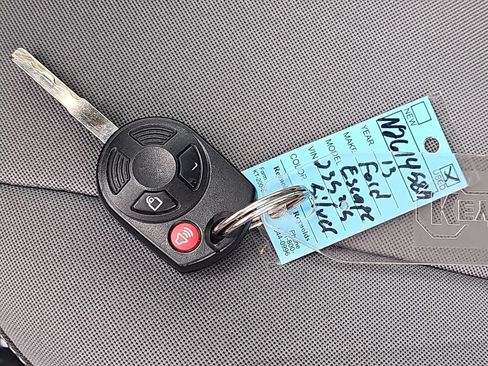 Used 2013 Ford Escape SE AWD/4WD image 38
