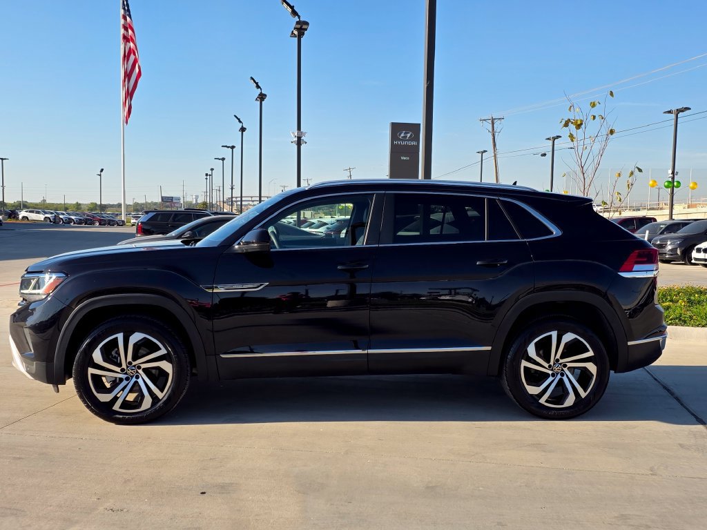 Used 2023 Volkswagen Atlas Cross Sport SEL AWD/4WD image 5