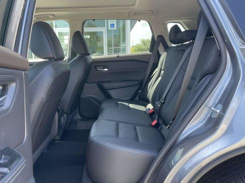 Used 2023 Nissan Rogue SL w/ SL Premium Package AWD/4WD image 10