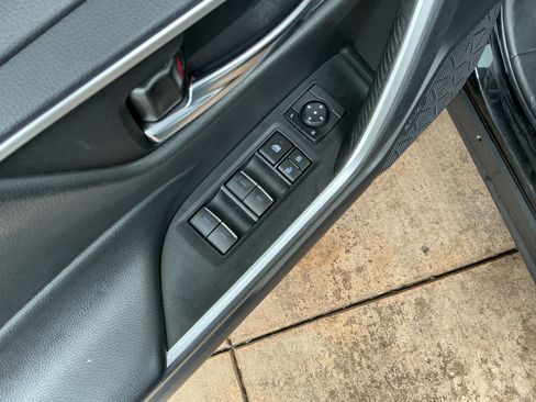 Used 2022 Toyota RAV4 XLE Premium FWD image 14
