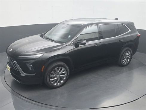 Used 2025 Buick Enclave Preferred image 22