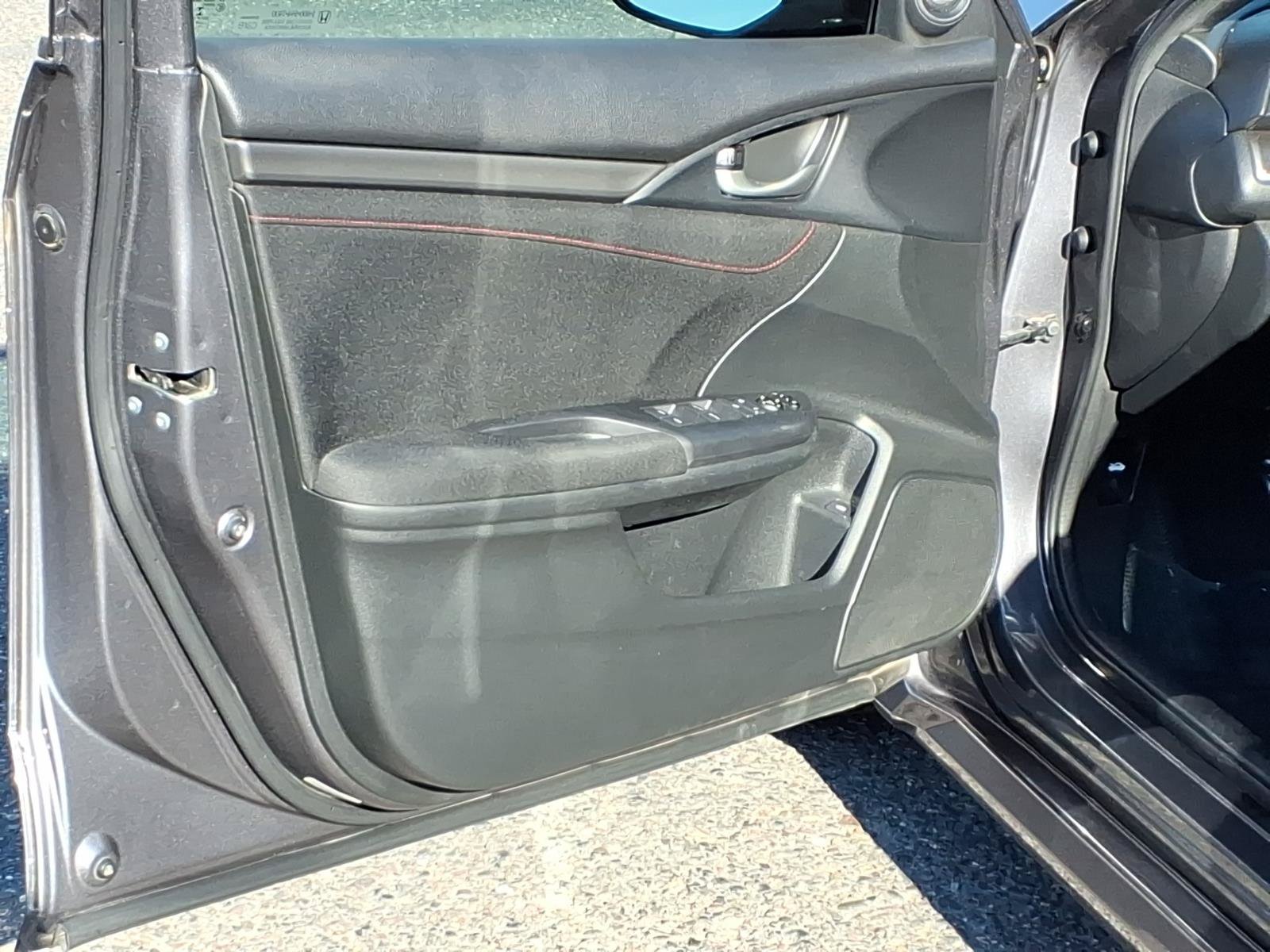 Used 2018 Honda Civic Si image 20