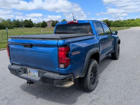 Used 2023 Chevrolet Colorado Trail Boss w/ Advanced Trailering Package AWD/4WD image 3