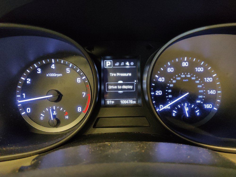 Used 2018 Hyundai Santa Fe Sport FWD image 23