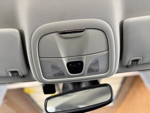Used 2021 Jeep Cherokee Latitude Lux FWD image 39