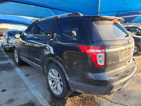 Used 2013 Ford Explorer Limited image 3