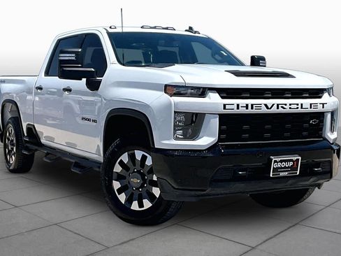 Used 2021 Chevrolet Silverado 2500 Custom w/ Custom Value Package AWD/4WD image 3