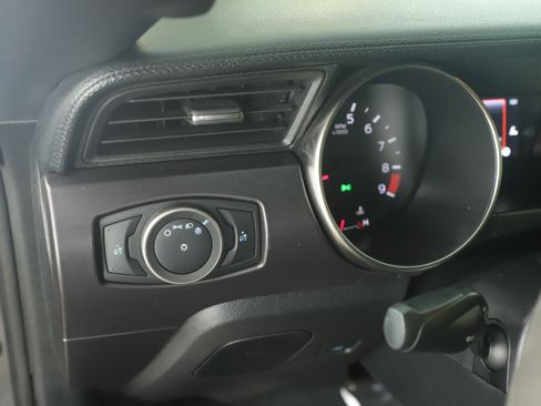 Used 2016 Ford Mustang Shelby GT350 w/ Technology Package image 12