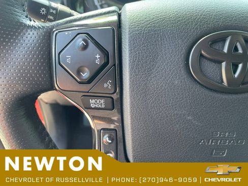 Used 2024 Toyota 4Runner TRD Off-Road Premium w/ Off Road Premium Plus Package AWD/4WD image 10