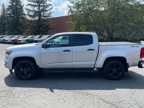 Used 2017 Chevrolet Colorado LT w/ Redline Special Edition AWD/4WD image 2