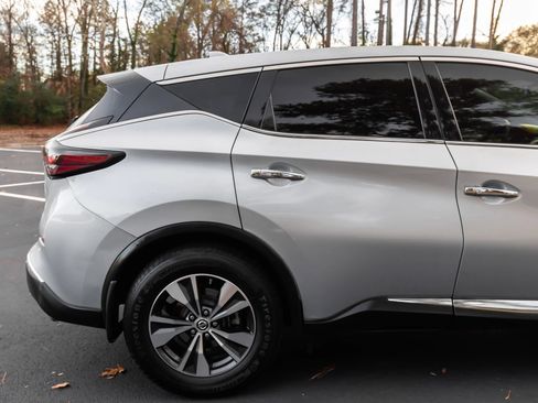 Used 2019 Nissan Murano S image 12