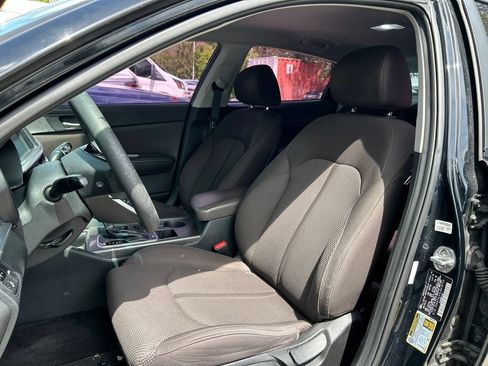 Used 2020 Kia Optima LX FWD image 19