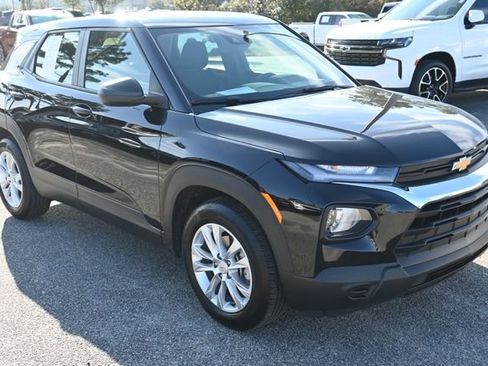 Used 2023 Chevrolet TrailBlazer LS image 7