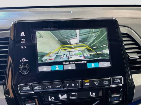 Used 2024 Honda Odyssey Touring image 14