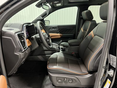 New 2025 GMC Canyon AT4 w/ Technology Plus Package image 18