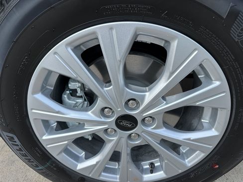 Used 2025 Ford Escape Active FWD image 4