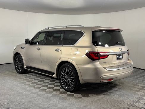 Used 2023 INFINITI QX80 Sensory w/ Cargo Package AWD/4WD image 9