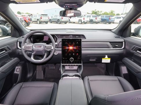 New 2027 GMC Terrain Elevation w/ Elevation Premium Package FWD image 13