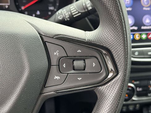 Used 2022 Chevrolet TrailBlazer LT w/ Convenience Package AWD/4WD image 19