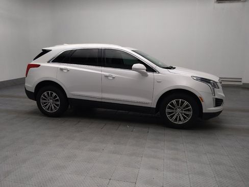 Used 2018 Cadillac XT5 Luxury w/ Driver Awareness Package FWD image 11