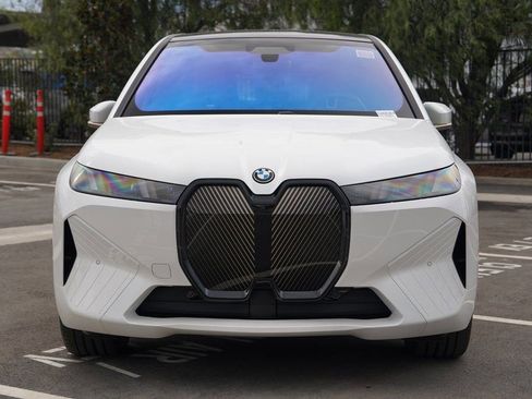 New 2026 BMW iX xDrive60 image 5