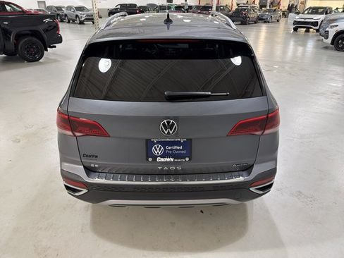 Certified 2022 Volkswagen Taos SE AWD/4WD image 9