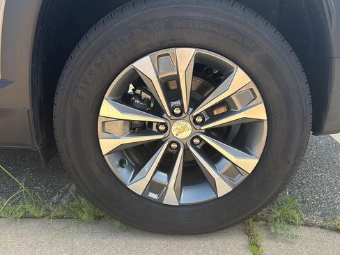 Used 2026 Chevrolet Equinox LT FWD image 17