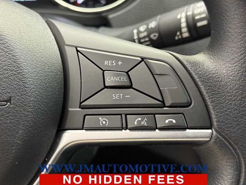 Used 2017 Nissan Rogue S AWD/4WD image 40