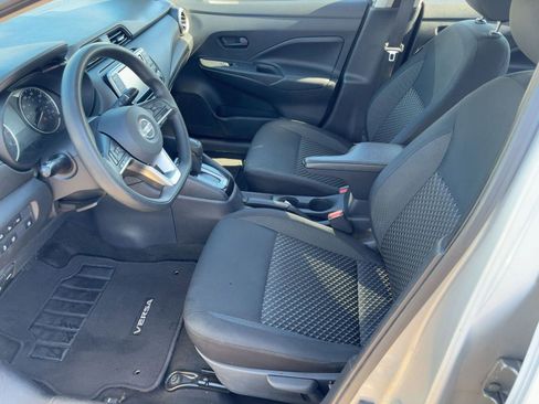 Used 2020 Nissan Versa S image 5
