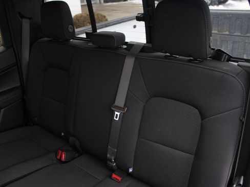 Used 2024 GMC Canyon Elevation w/ Convenience Package image 29