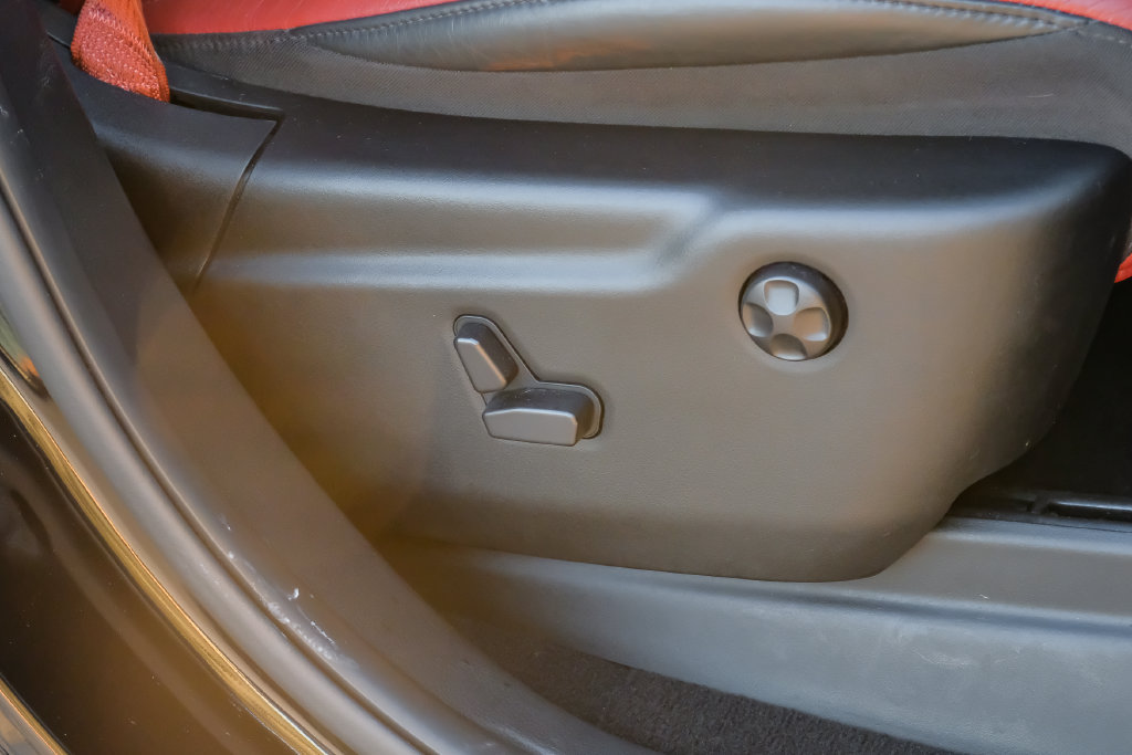 Used 2024 Dodge Durango SRT Hellcat AWD/4WD image 38
