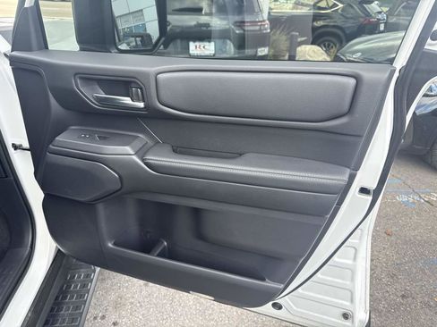 Used 2025 Toyota Land Cruiser image 25