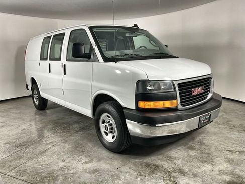 Used 2024 GMC Savana 2500 w/ Driver Convenience Package image 2