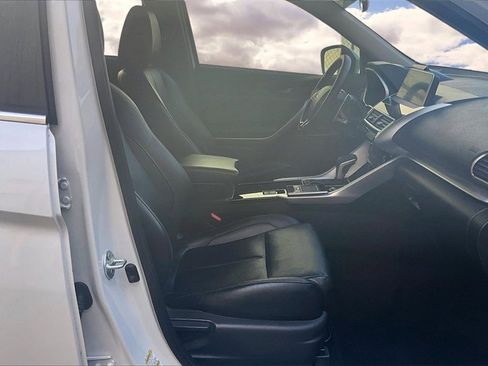 Used 2018 Mitsubishi Eclipse Cross AWD image 28