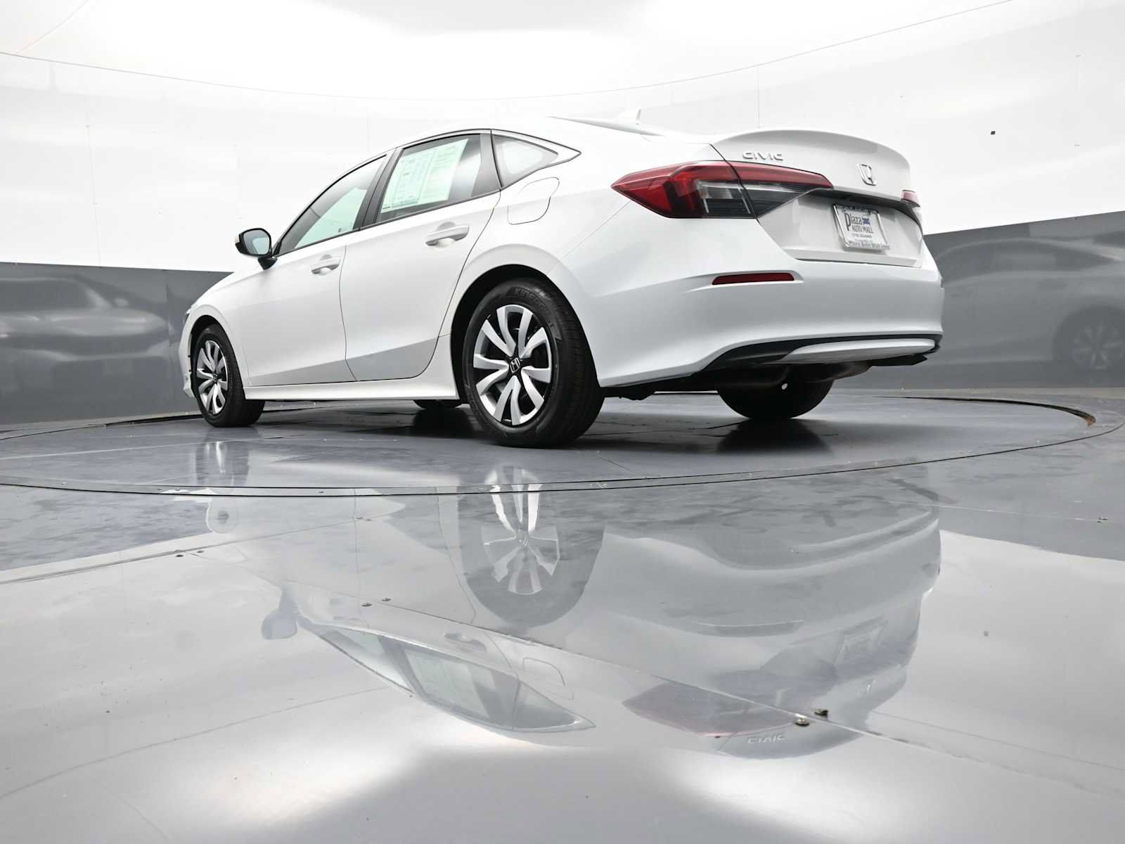 Certified 2025 Honda Civic LX image 30