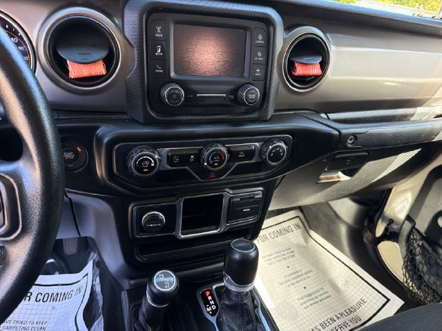 Used 2020 Jeep Gladiator Sport w/ Trailer Tow Package AWD/4WD image 19
