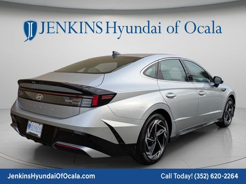 New 2026 Hyundai Sonata SEL FWD image 3
