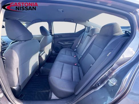 Used 2023 Nissan Altima 2.5 S FWD image 31