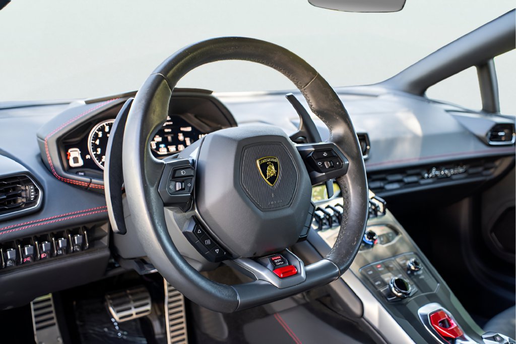 Used 2019 Lamborghini Huracan LP 580-2 RWD image 20