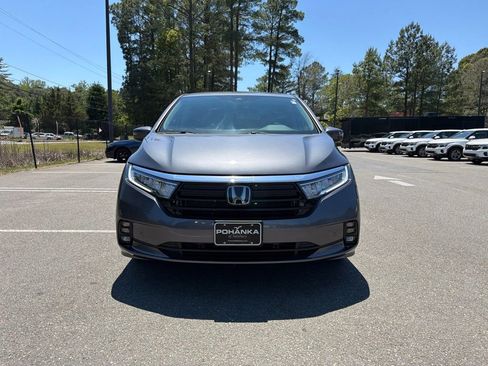 Used 2024 Honda Odyssey Touring image 3