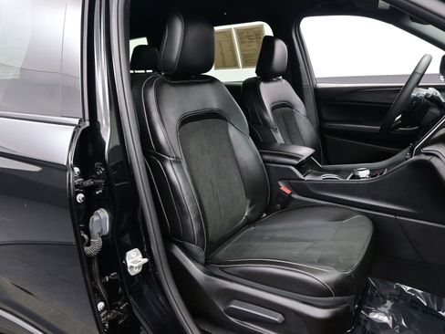 Used 2024 Jeep Grand Cherokee L Altitude image 14