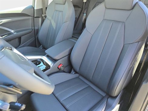 New 2025 Audi Q5 Prestige image 15