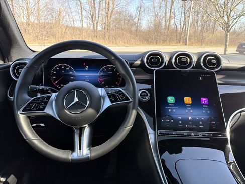 Certified 2025 Mercedes-Benz GLC 300 4MATIC image 12