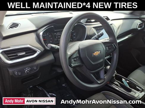 Used 2022 Chevrolet TrailBlazer LT FWD image 16