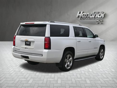 Used 2016 Chevrolet Suburban LTZ RWD image 9