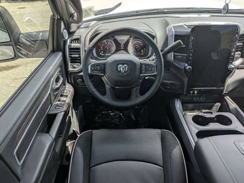 New 2026 RAM 2500 Laramie AWD/4WD image 16