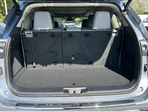 Used 2021 Toyota Highlander Platinum image 39